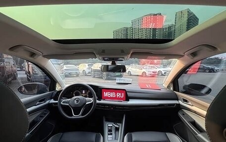 Volkswagen Golf VIII, 2022 год, 1 980 000 рублей, 9 фотография