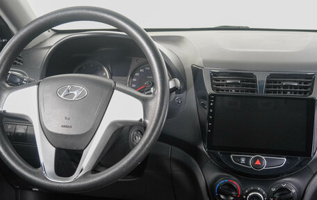Hyundai Solaris II рестайлинг, 2012 год, 699 000 рублей, 13 фотография