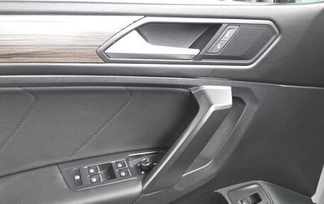 Volkswagen Tiguan II, 2022 год, 2 690 000 рублей, 11 фотография