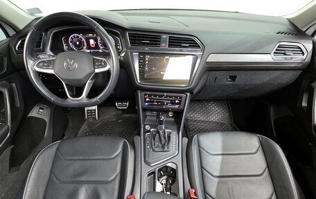 Volkswagen Tiguan II, 2022 год, 2 690 000 рублей, 7 фотография