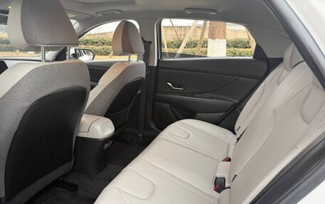 Hyundai Elantra, 2023 год, 1 720 069 рублей, 8 фотография