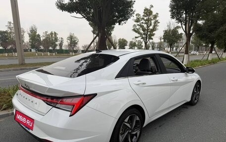 Hyundai Elantra, 2023 год, 1 720 069 рублей, 4 фотография