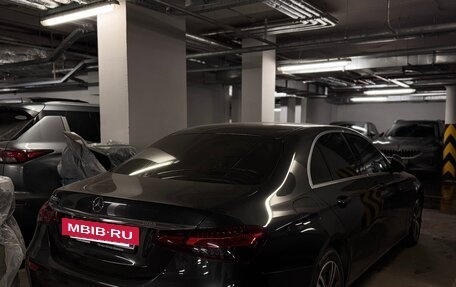 Mercedes-Benz E-Класс, 2022 год, 4 699 999 рублей, 3 фотография