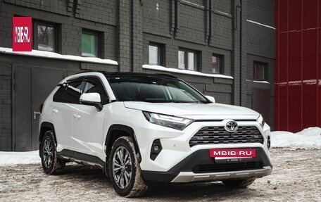 Toyota RAV4, 2024 год, 4 100 000 рублей, 2 фотография