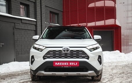 Toyota RAV4, 2024 год, 4 100 000 рублей, 8 фотография