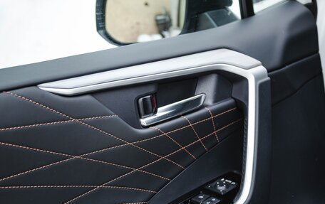 Toyota RAV4, 2024 год, 4 100 000 рублей, 20 фотография