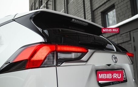 Toyota RAV4, 2024 год, 4 100 000 рублей, 7 фотография