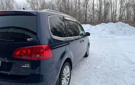 Volkswagen Sharan II, 2013 год, 1 360 000 рублей, 13 фотография