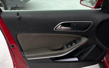 Mercedes-Benz GLA, 2014 год, 1 400 000 рублей, 13 фотография