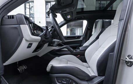 Porsche Cayenne III, 2024 год, 22 300 000 рублей, 13 фотография