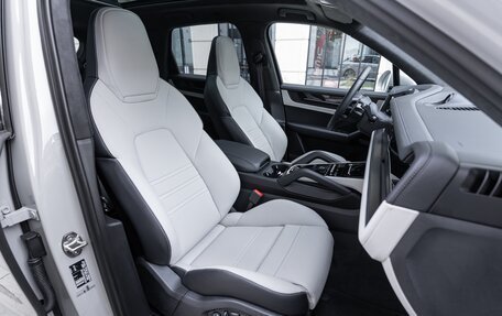 Porsche Cayenne III, 2024 год, 22 300 000 рублей, 33 фотография