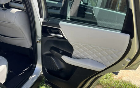 Mitsubishi Outlander, 2022 год, 2 600 000 рублей, 13 фотография