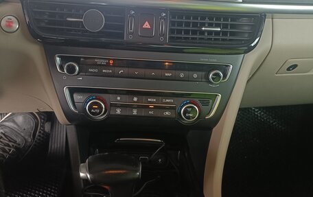 KIA Optima IV, 2017 год, 2 100 000 рублей, 11 фотография