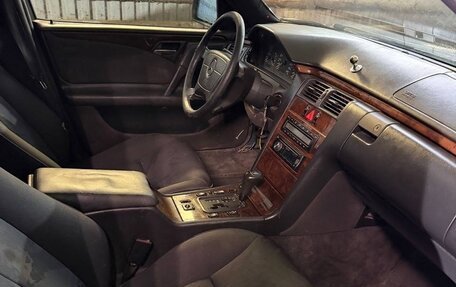 Mercedes-Benz E-Класс, 1997 год, 235 000 рублей, 5 фотография