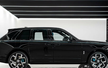 Rolls-Royce Cullinan, 2025 год, 70 690 000 рублей, 5 фотография