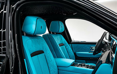 Rolls-Royce Cullinan, 2025 год, 70 690 000 рублей, 4 фотография