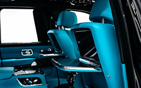 Rolls-Royce Cullinan, 2025 год, 70 690 000 рублей, 10 фотография