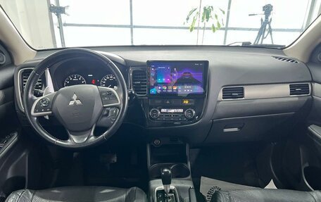 Mitsubishi Outlander III рестайлинг 3, 2014 год, 1 620 000 рублей, 9 фотография