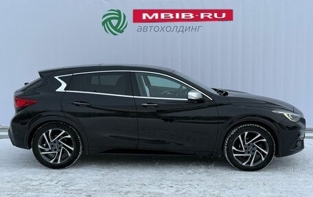Infiniti Q30, 2016 год, 1 990 000 рублей, 4 фотография