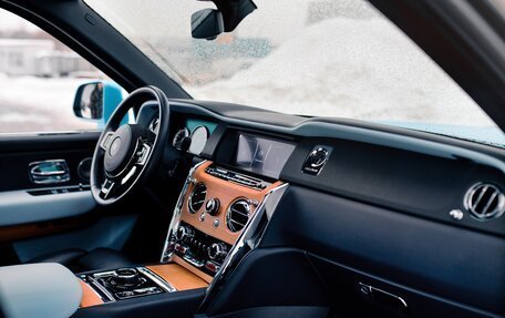 Rolls-Royce Cullinan, 2019 год, 30 700 000 рублей, 5 фотография