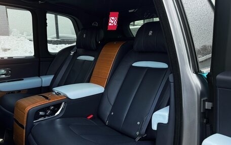 Rolls-Royce Cullinan, 2019 год, 30 700 000 рублей, 8 фотография