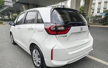 Honda Fit, 2023 год, 1 200 000 рублей, 8 фотография