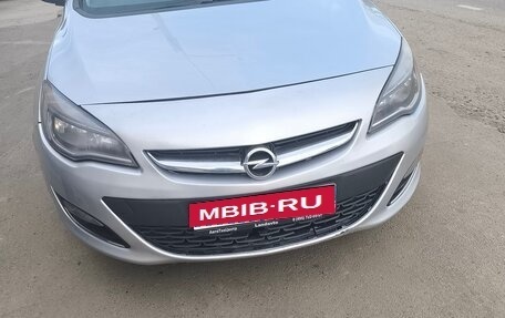 Opel Astra J, 2012 год, 730 000 рублей, 1 фотография