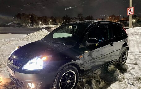 Ford Fiesta, 2007 год, 530 000 рублей, 2 фотография