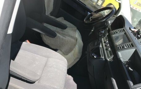 Volkswagen Transporter T6 рестайлинг, 2017 год, 3 200 000 рублей, 5 фотография