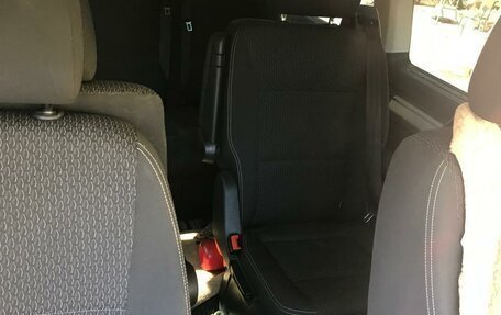 Volkswagen Transporter T6 рестайлинг, 2017 год, 3 200 000 рублей, 6 фотография