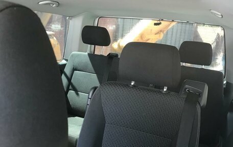 Volkswagen Transporter T6 рестайлинг, 2017 год, 3 200 000 рублей, 7 фотография