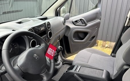 Peugeot Partner II рестайлинг 2, 2013 год, 730 000 рублей, 16 фотография