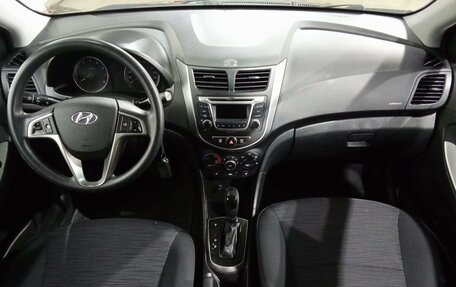 Hyundai Solaris II рестайлинг, 2015 год, 1 105 000 рублей, 9 фотография