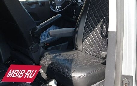 Volkswagen Caravelle T5, 2013 год, 2 000 000 рублей, 12 фотография