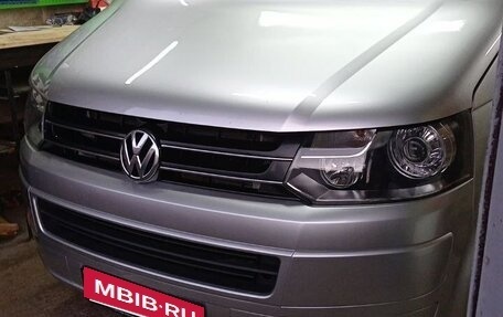 Volkswagen Caravelle T5, 2013 год, 2 000 000 рублей, 3 фотография