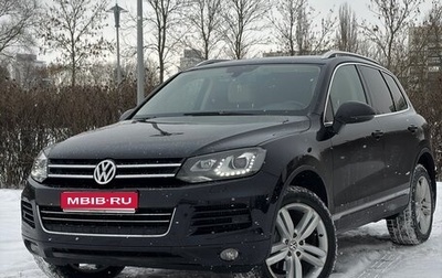 Volkswagen Touareg III, 2011 год, 2 400 000 рублей, 1 фотография