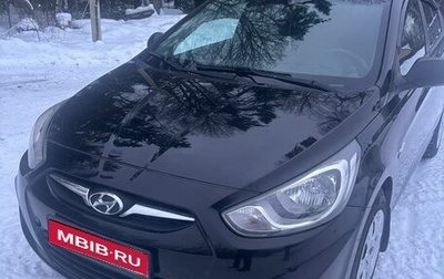 Hyundai Solaris II рестайлинг, 2011 год, 780 000 рублей, 1 фотография