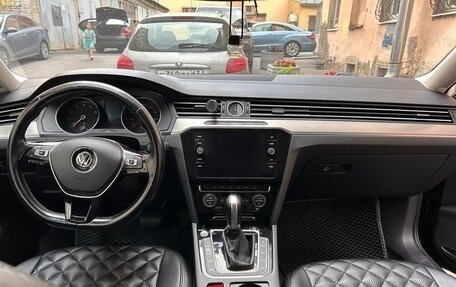 Volkswagen Passat B8 рестайлинг, 2017 год, 1 600 000 рублей, 2 фотография