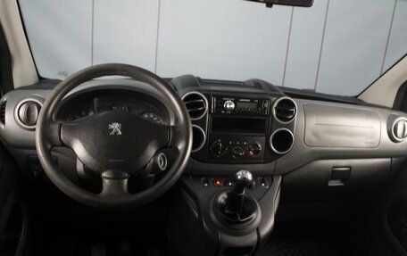 Peugeot Partner II рестайлинг 2, 2012 год, 680 000 рублей, 5 фотография