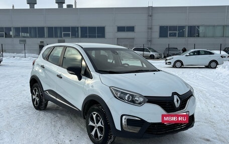 Renault Kaptur I рестайлинг, 2019 год, 850 000 рублей, 2 фотография