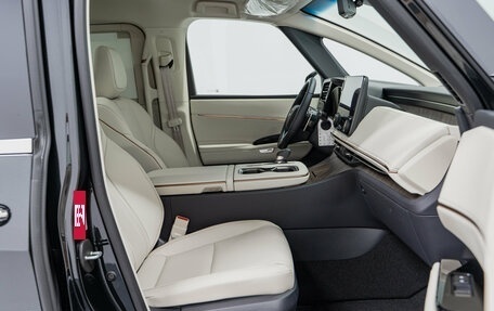 Lexus LM, 2025 год, 17 590 000 рублей, 13 фотография