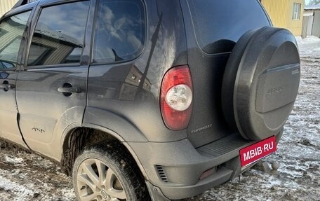 Chevrolet Niva I рестайлинг, 2016 год, 685 000 рублей, 3 фотография