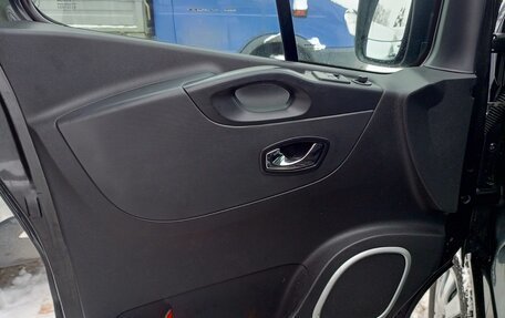 Opel Vivaro B, 2017 год, 2 100 000 рублей, 23 фотография