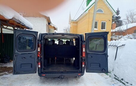 Opel Vivaro B, 2017 год, 2 100 000 рублей, 38 фотография