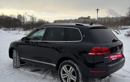 Volkswagen Touareg III, 2011 год, 2 400 000 рублей, 5 фотография