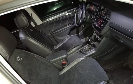 Volkswagen Tiguan II, 2017 год, 2 270 000 рублей, 7 фотография