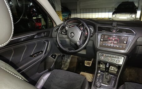 Volkswagen Tiguan II, 2017 год, 2 270 000 рублей, 9 фотография