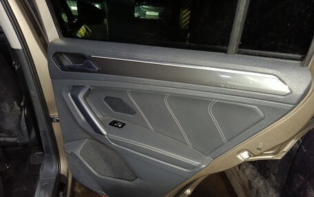 Volkswagen Tiguan II, 2017 год, 2 270 000 рублей, 6 фотография