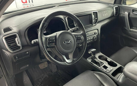 KIA Sportage IV рестайлинг, 2018 год, 2 099 000 рублей, 10 фотография