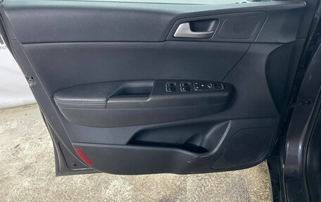 KIA Sportage IV рестайлинг, 2018 год, 2 099 000 рублей, 18 фотография